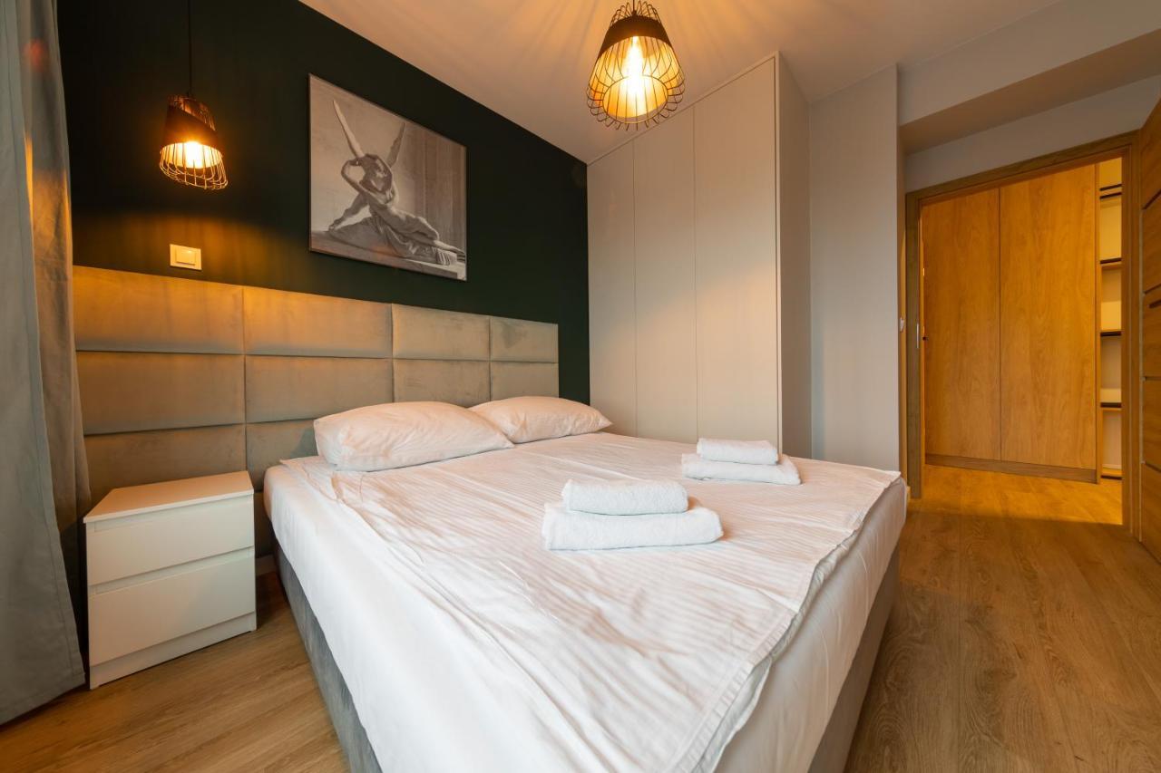 Apartament Luxury Two-Bedroom 比亚韦斯托克 外观 照片