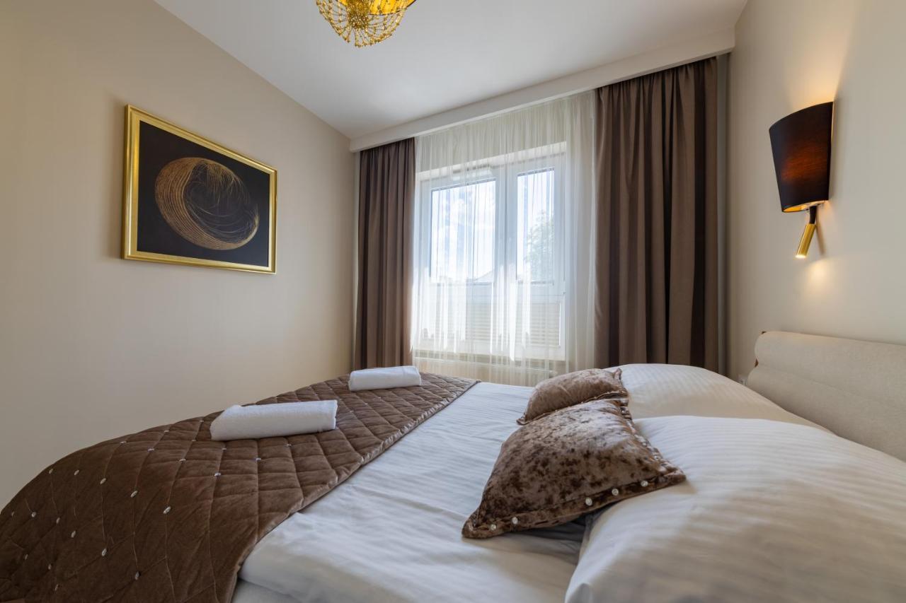 Apartament Luxury Two-Bedroom 比亚韦斯托克 外观 照片