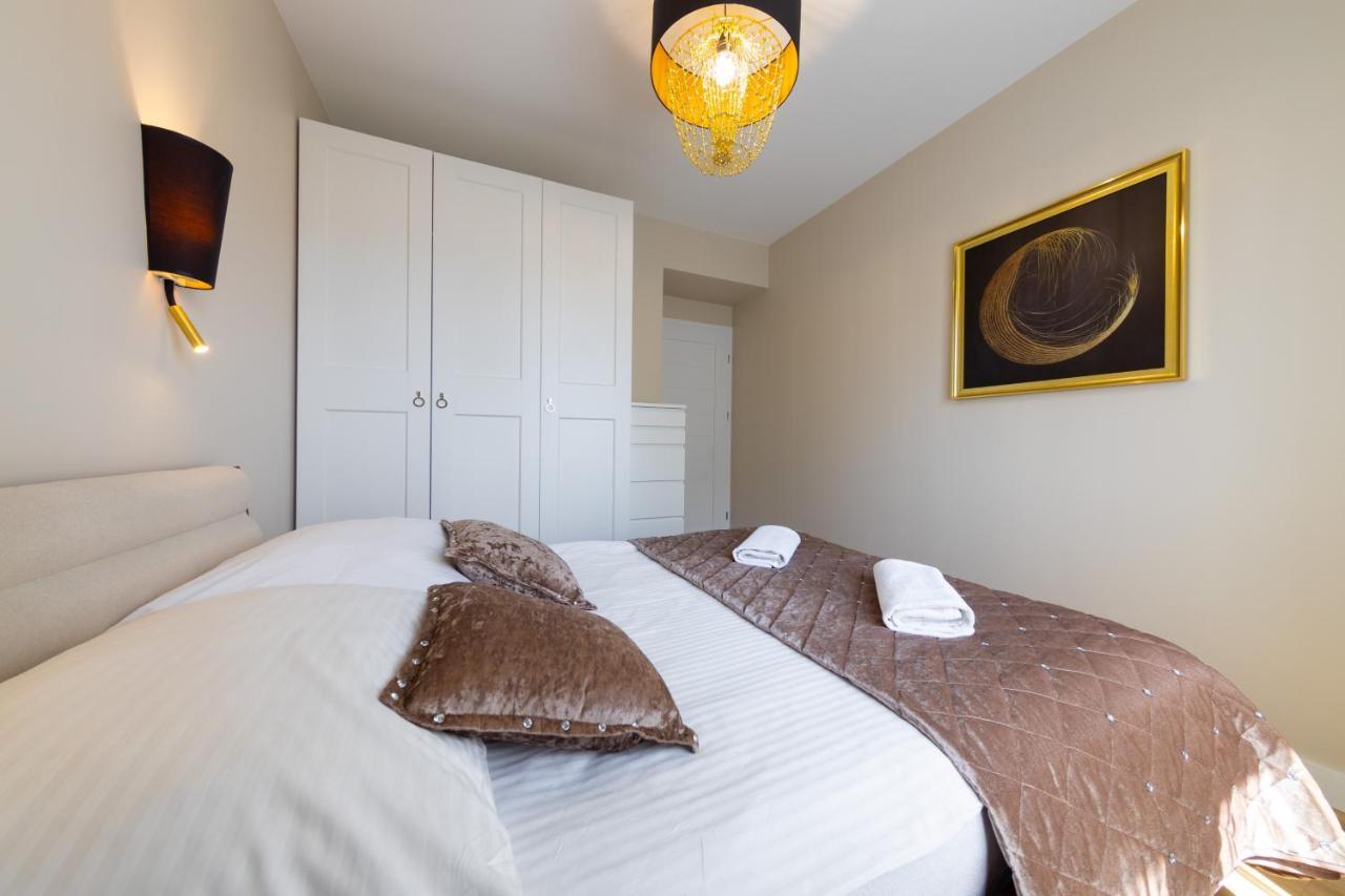 Apartament Luxury Two-Bedroom 比亚韦斯托克 外观 照片