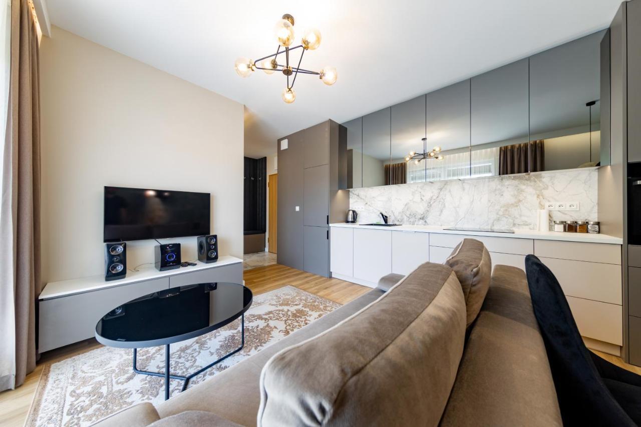 Apartament Luxury Two-Bedroom 比亚韦斯托克 外观 照片