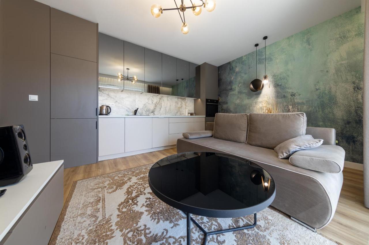 Apartament Luxury Two-Bedroom 比亚韦斯托克 外观 照片