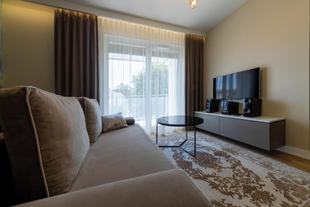Apartament Luxury Two-Bedroom 比亚韦斯托克 外观 照片